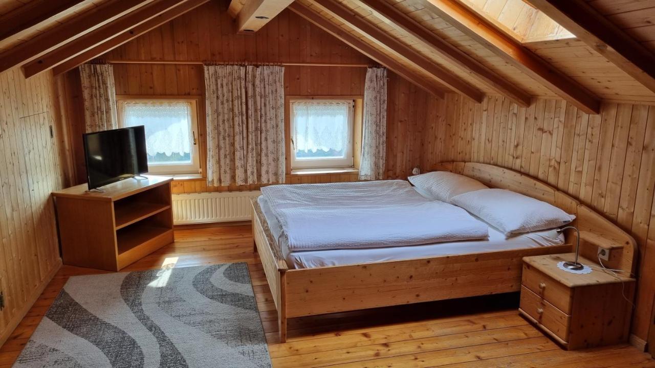 Reiterhof Edelweiss Hotel ซาน เจเนสิโอ อาเตสิโน ภายนอก รูปภาพ